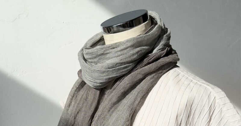 ブラックマローの花の草木染、リネンストールA【L-size】